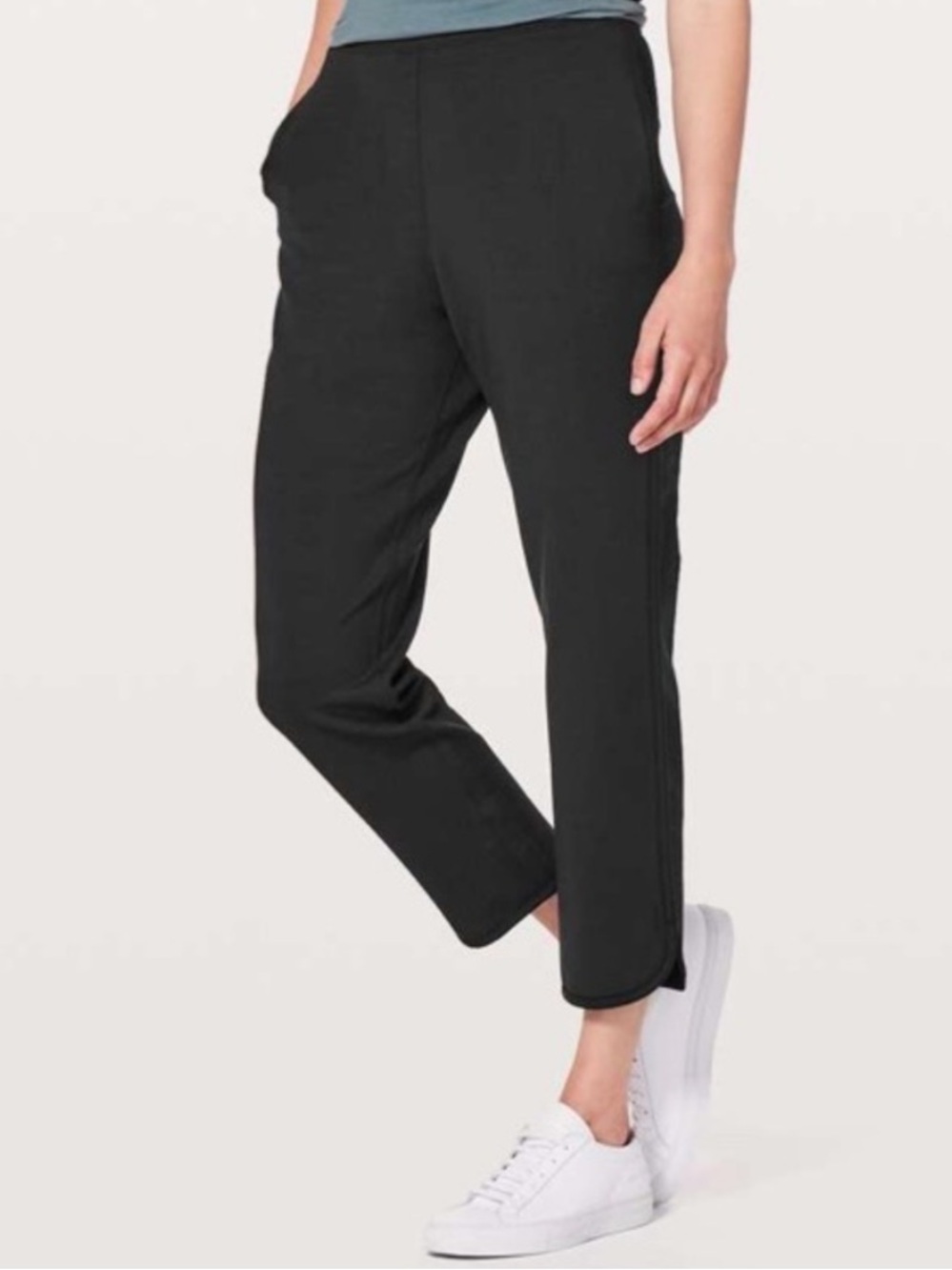 Lululemon Every Moment Pant *26" Black Size 6